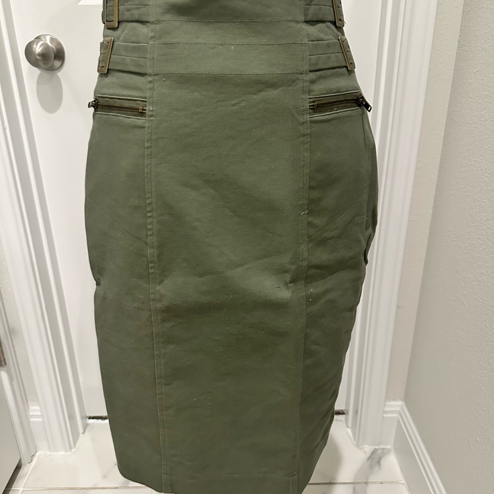 Army Green Worthington Lined Pencil Skirt.